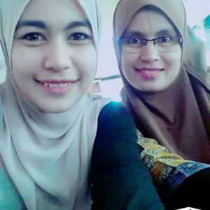 putri anum profile icon