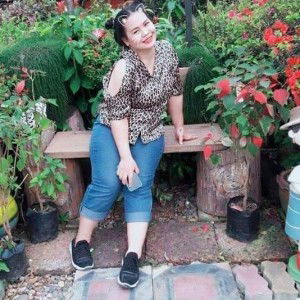 มุกมิ้ก นิตยา สว่างวงศ์ profile icon