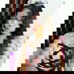 Earn Arisara profile icon