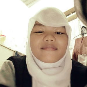 Dewi susanti profile icon