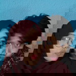 rizqita elfani profile icon