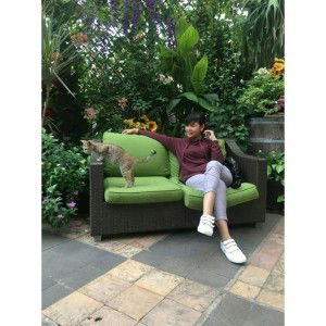 Dewi Puspitasari profile icon