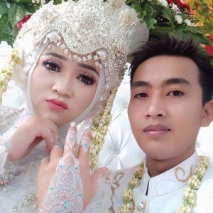 IzZt CyiimizzChu-expiizand profile icon