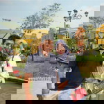 Elvi Oktariza profile icon