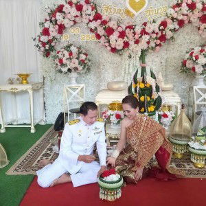 น้ำค้ ขัวญเขียน profile icon