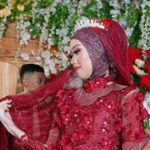 Dhini Novitasari profile icon