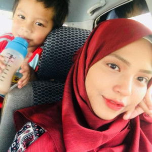 alynajamals profile icon