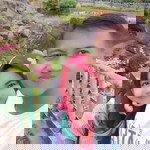 Melly Putri profile icon