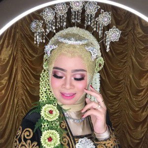 Erlyn Yulia profile icon