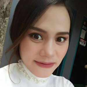 Indah Firlly profile icon