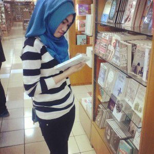 Dewi Octavia profile icon