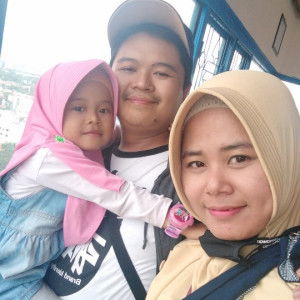 Santi Nurlaelasari profile icon