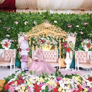 Dini D'cerez profile icon