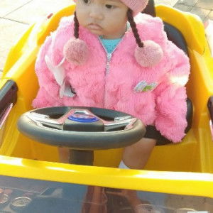 Listiani Yogak profile icon