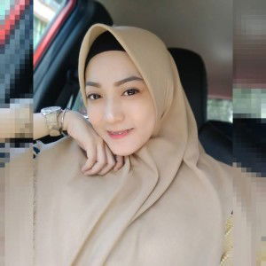 Liliyani Syahar profile icon