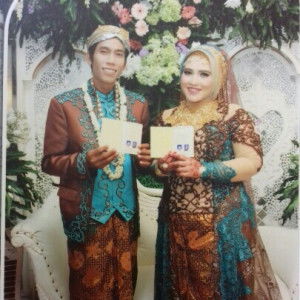 vitria andayani profile icon