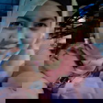 Putri r profile icon