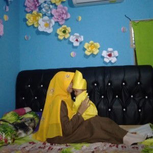 Nining Andriani profile icon