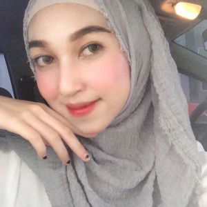 Adhisty Putri profile icon