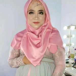 Lestari Citra Pratiwi profile icon