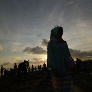 yuli savitri profile icon