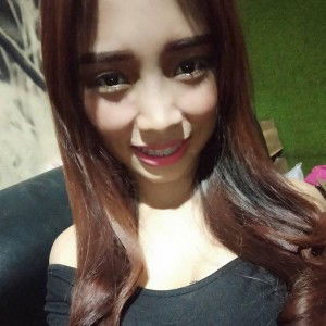 RossaLia Indah Purnamasari profile icon