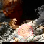 Rianti A profile icon