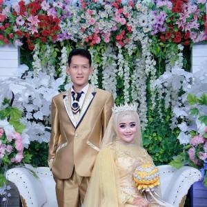 Li Ly Putri profile icon