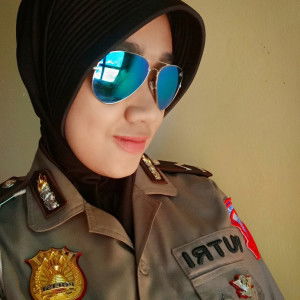 Ika Putri Sangaji profile icon