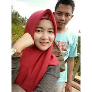 Erli Meilansari profile icon