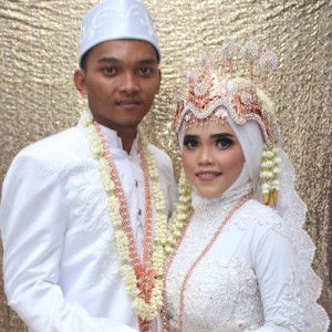 Siti sunariah profile icon