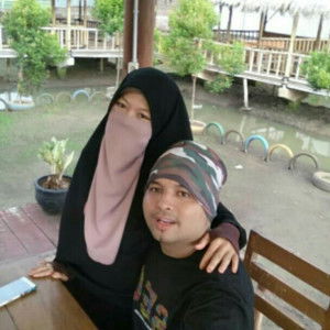 Riris Setyarini profile icon