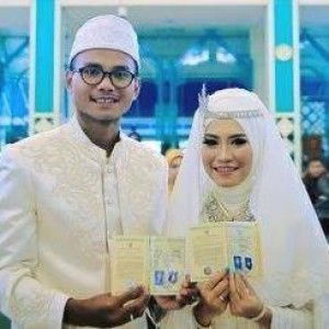 Nur Latifah Khuzma profile icon