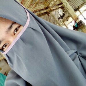 Shinta Sugianti profile icon