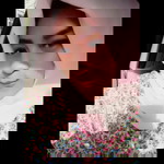 anik susanti profile icon