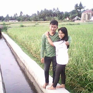 Tania Tristaputri profile icon