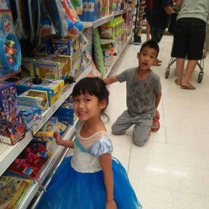 Jularut June Jen profile icon