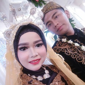Riska Setyowati profile icon