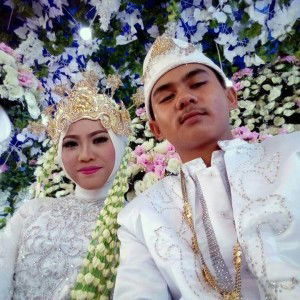 Dwi Wulan Sari profile icon