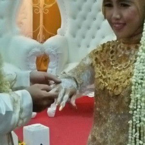 Indah Retnomawati profile icon