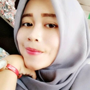 Dwi Rina Wati profile icon