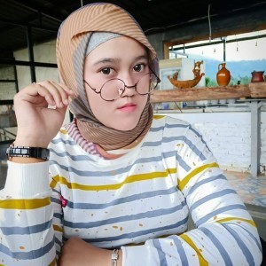 Della Damayanti profile icon