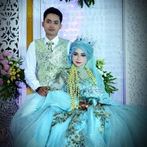 Siti Munawaroh profile icon