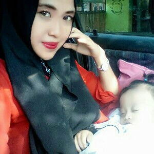 Nonipratiwi profile icon