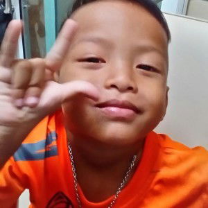 อ๋อม อินทร์ดี profile icon