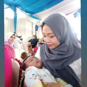 Intan Pratiwi profile icon