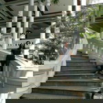 Ratna Hermawan profile icon