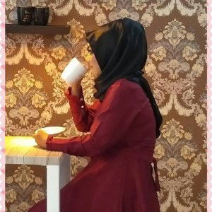 Lestari Tary profile icon