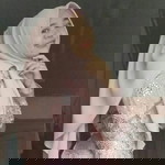 Putri Andini profile icon