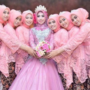 Indah Rosita profile icon